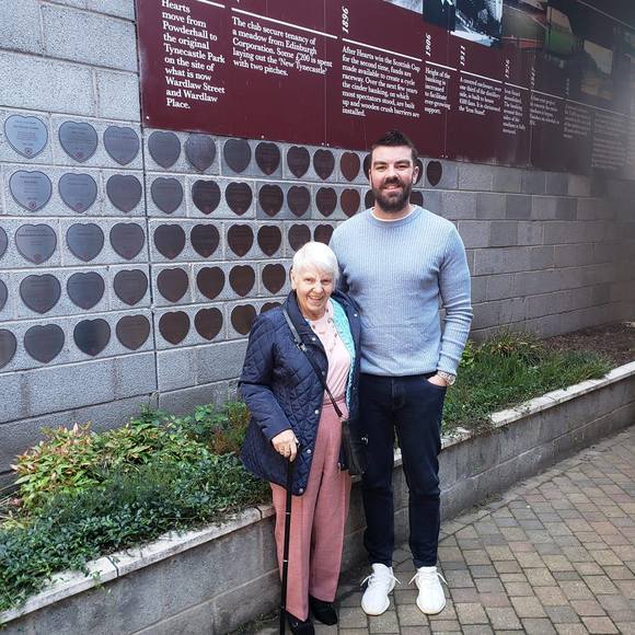 Meet your Posher, Calum - Picture 1 of 1